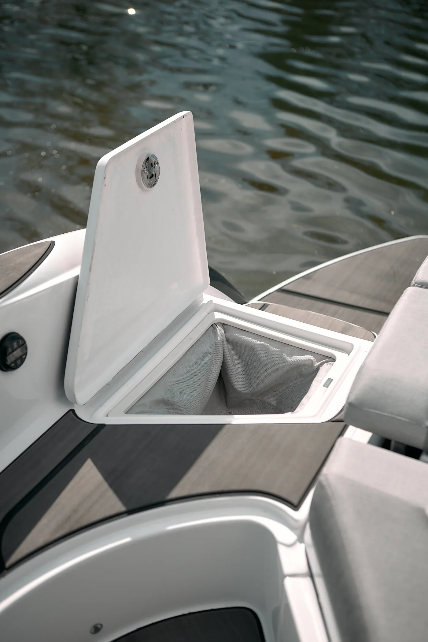 Interior Classer 246 DF — imagen 2